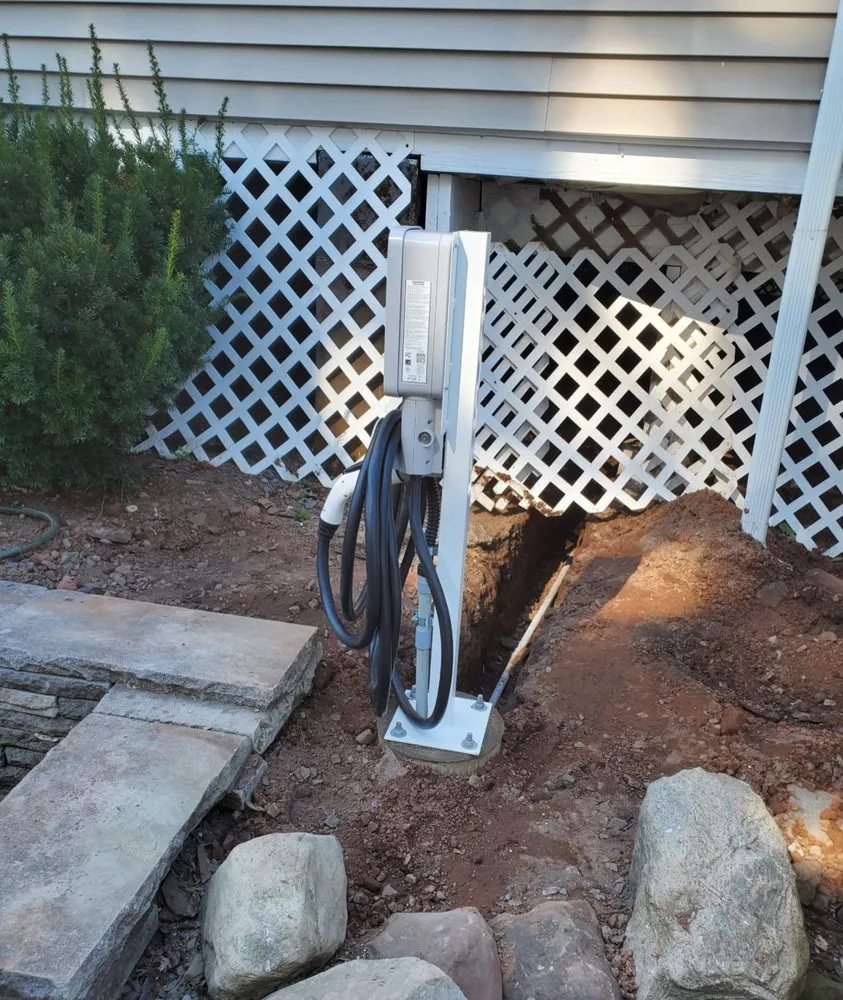 Trusted wiring installation in , by Mikes Electrical