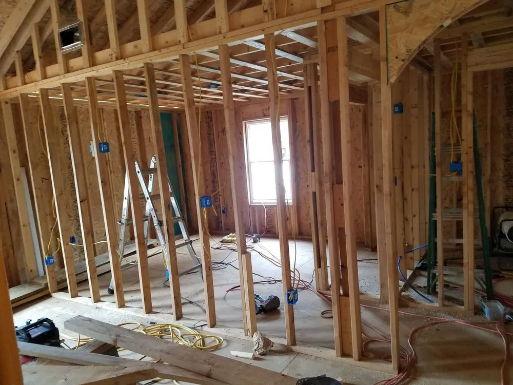 Reliable electrician providing electrical repair in Pope, MS - Mike's Handyman Services