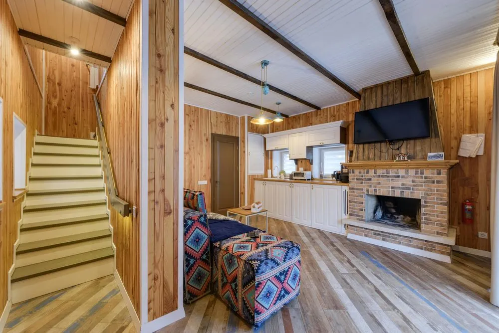 Slide of Mikes Maintenance