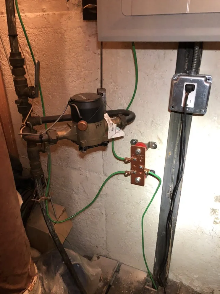 Slide of Mikhail Electrician