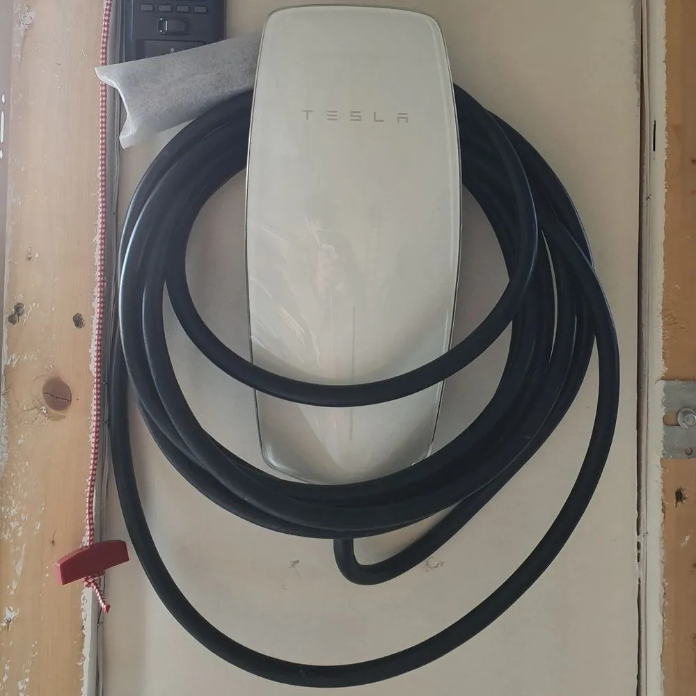 Slide of Mili Amp Electric