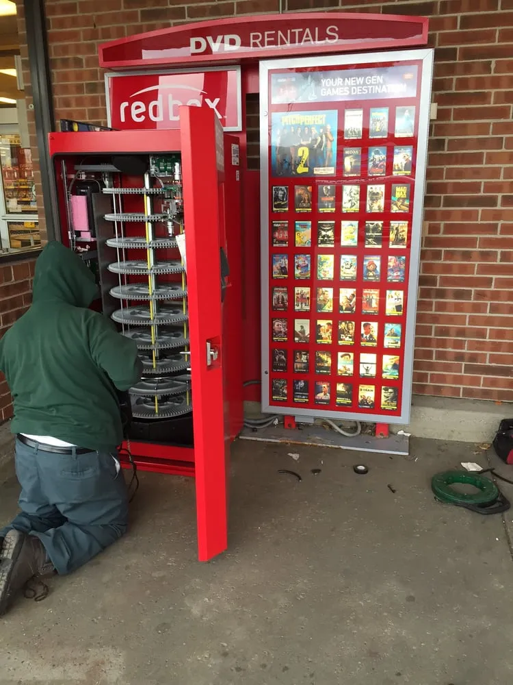 Certified electrical service for homes in lighting installation,  by 