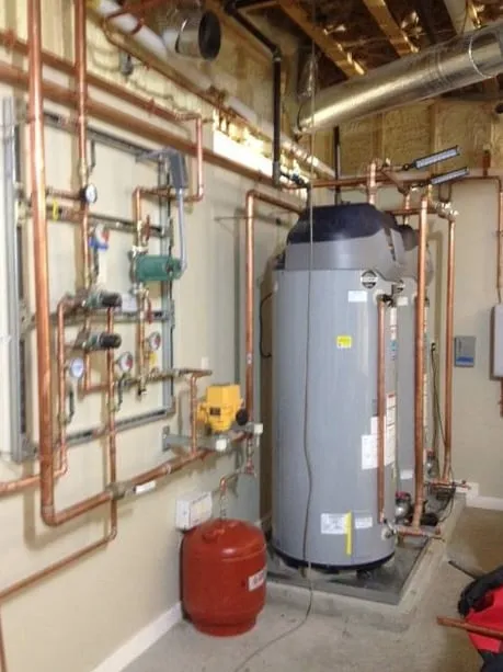 Certified electrician providing electrical repair in , 