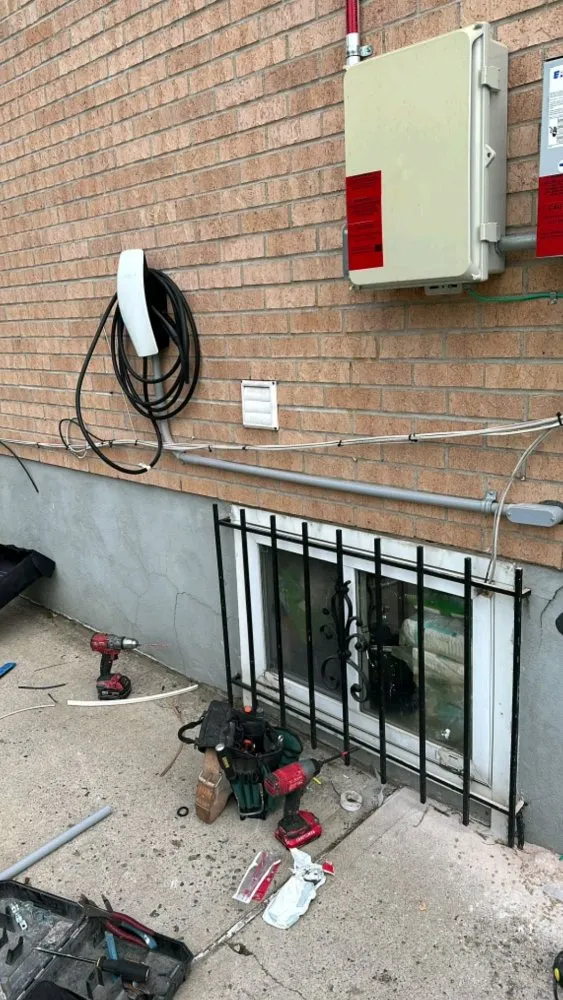 Slide of Milthec Electric