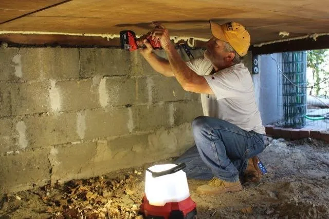 Certified electrical repair service in St Francis, WI - Milwaukee LED