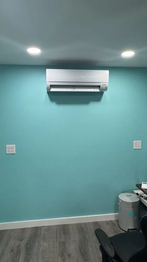 Slide of MinisplitMatt