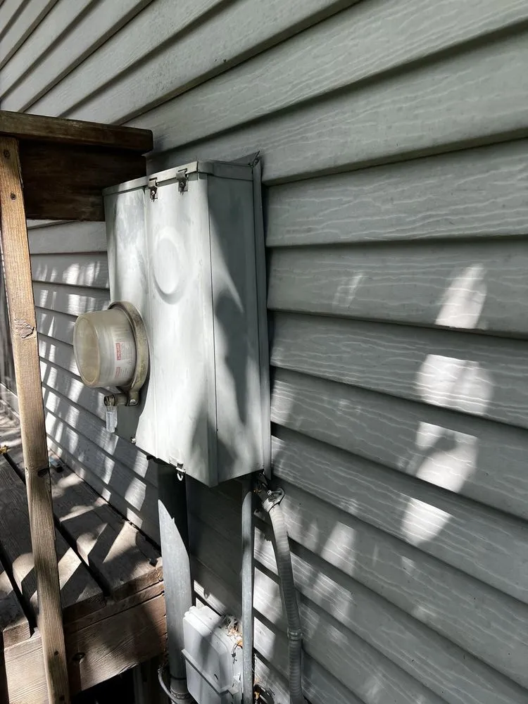 Slide of Mint Electric