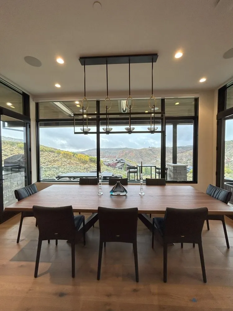 Slide of Mint Electric