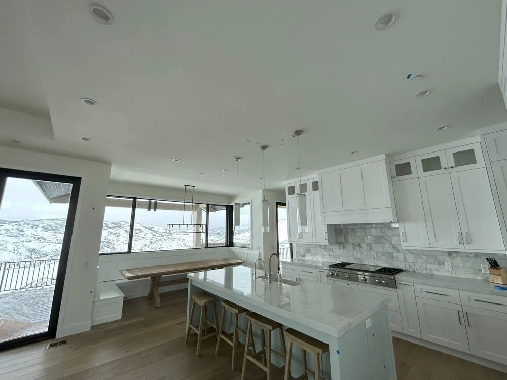 Slide of Mint Electric