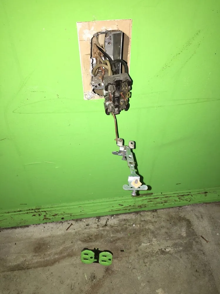 Expert outlet and switch repair service in ,  - MirElect Contractors