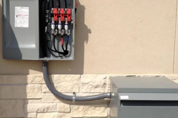 Affordable electrician providing lighting installation in Corpus Christi, TX - Mireles Electric