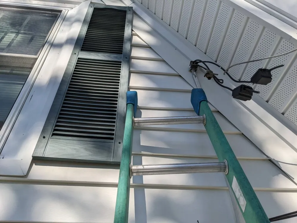 Slide of Miro Electric