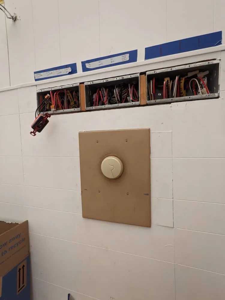 Slide of Miro Electric