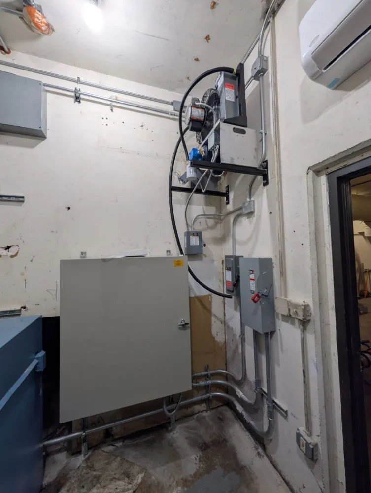 Slide of Miron Electricians