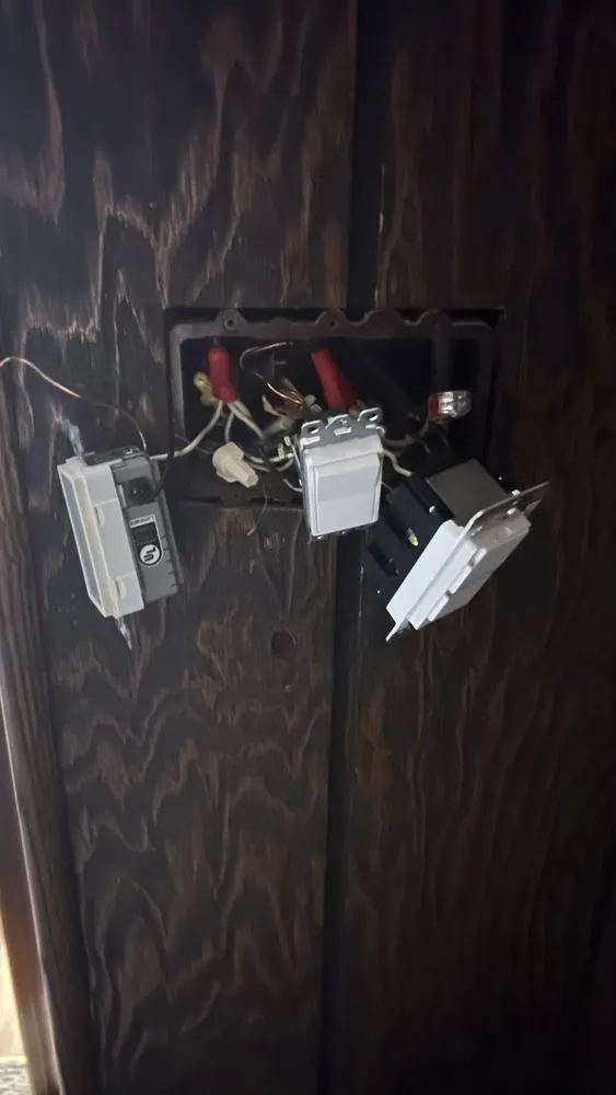Professional electrician providing panel upgrade in Peninsula, OH - Mission Electric