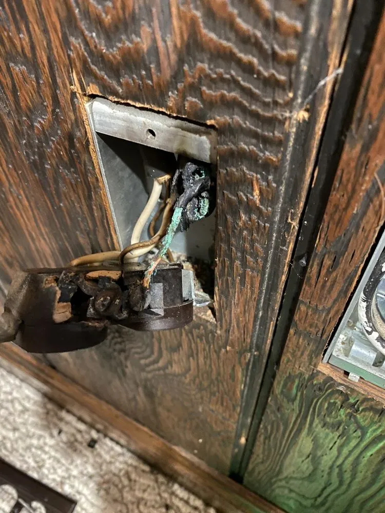 Affordable circuit breaker repair experts serving Peninsula, OH - Mission Electric