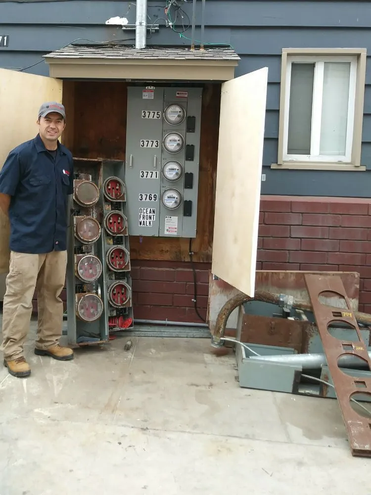 Reliable electrician providing lighting installation in , 