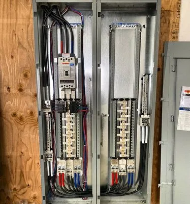 Mission Hill Master Electrician Logo