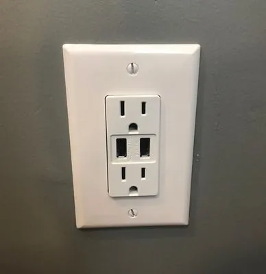 Missle 24 Hour Electrician Logo