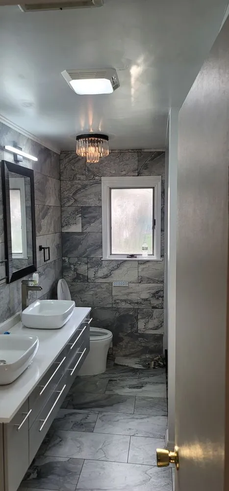 Slide of Mister Rey Electric & Plumbing services