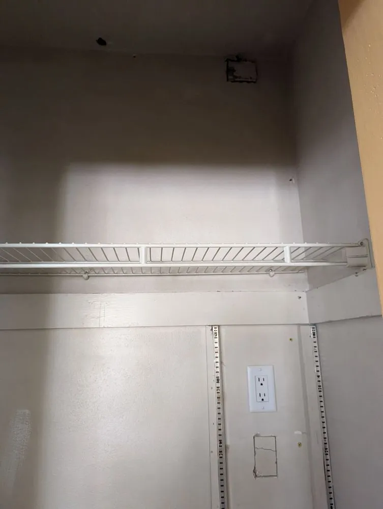 Emergency circuit breaker repair in ,  by Mister Sparky