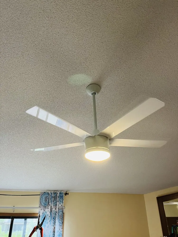 Slide of Mitho Electric