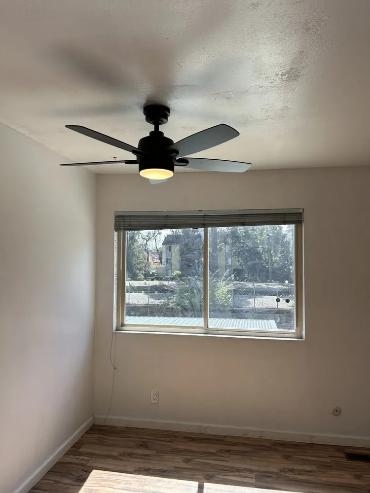 Slide of MJ Electric