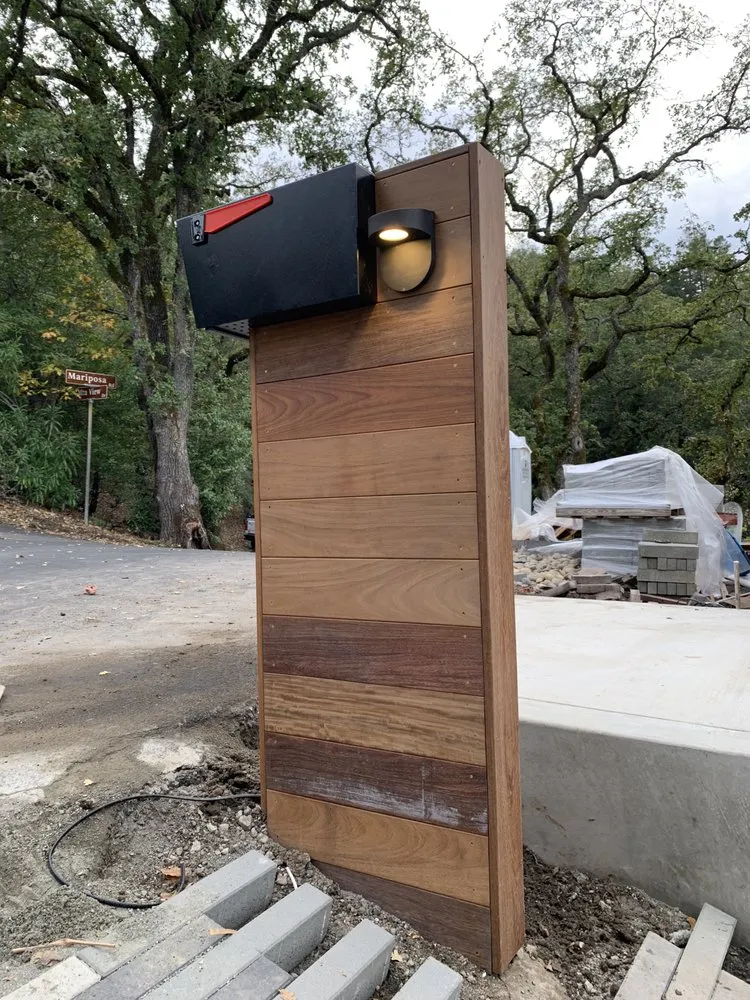 Slide of MJ Electric