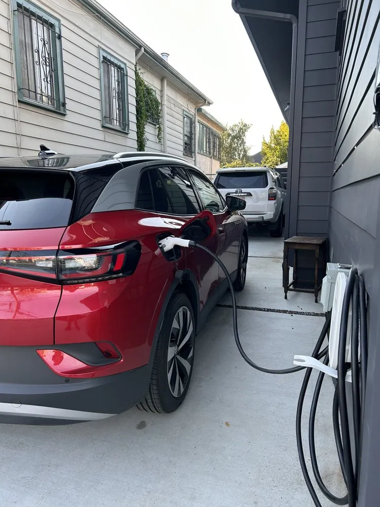 Slide of MJ Electric