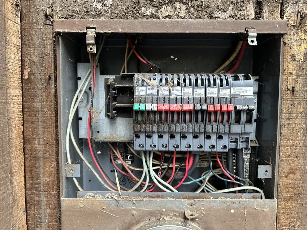 Slide of MJ Electrical Services