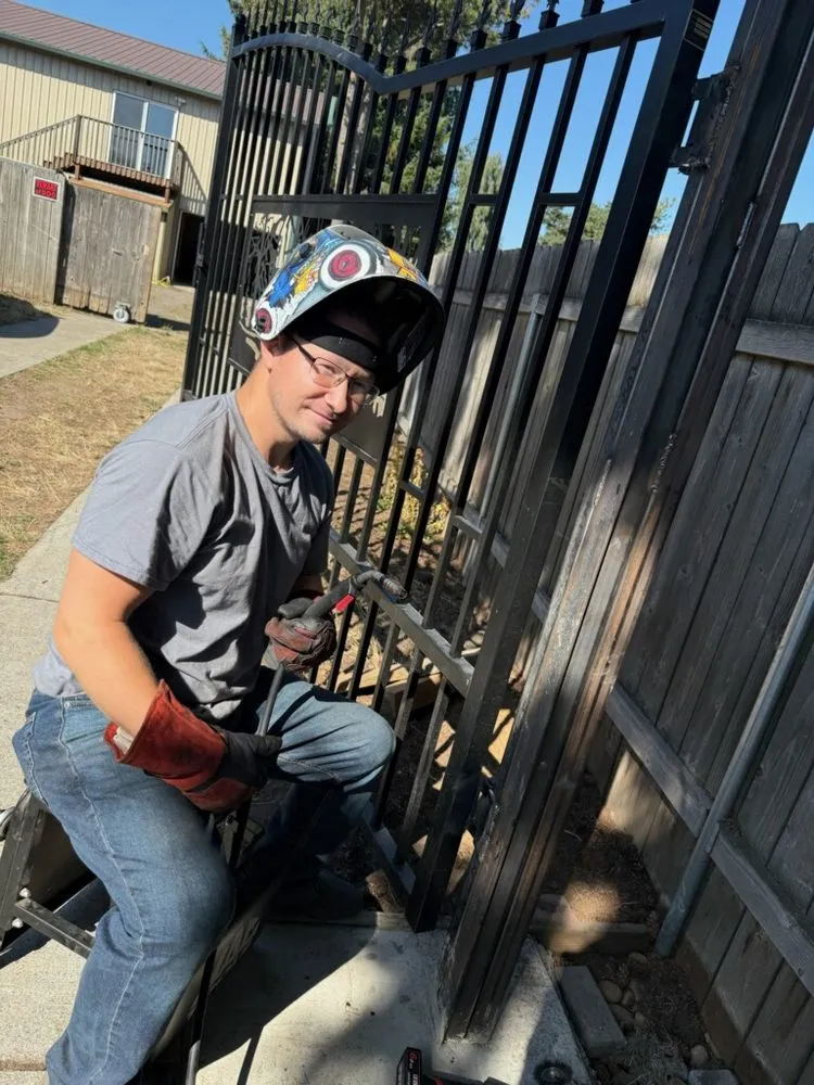 Slide of MJ Mechanical & Electrical