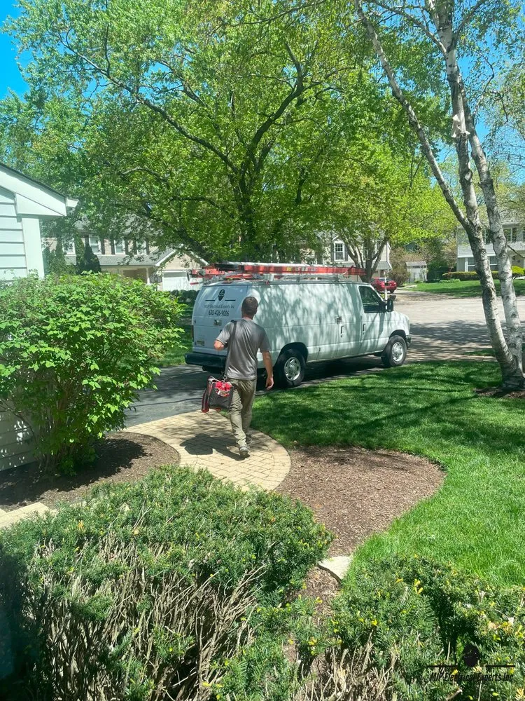 Slide of MJP Electrical Experts