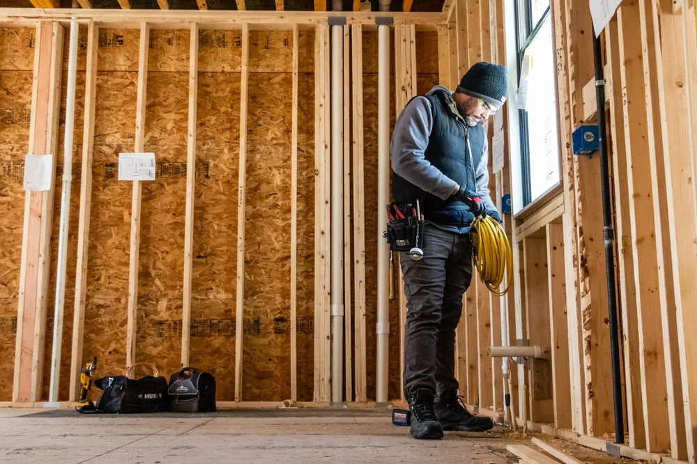 Emergency wiring installation experts serving Shrewsbury, MA - MJR Electric