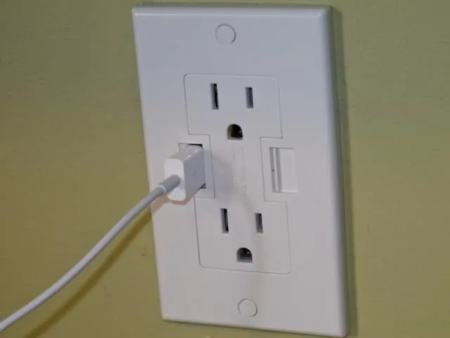 Slide of MJ's Electrical Service