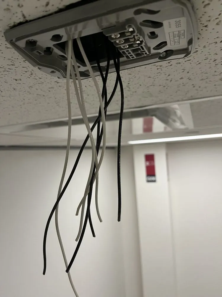 Affordable electrician providing panel upgrade in , 