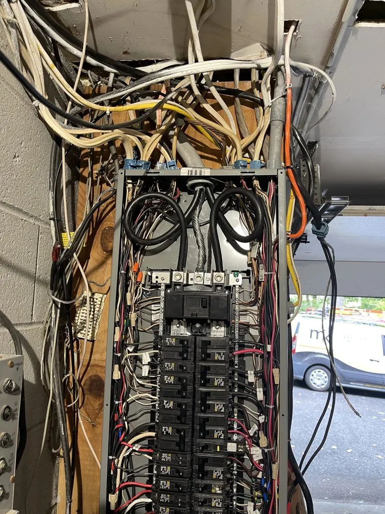 Licensed emergency electrical service in South Brunswick Township, NJ by MK Electric Group