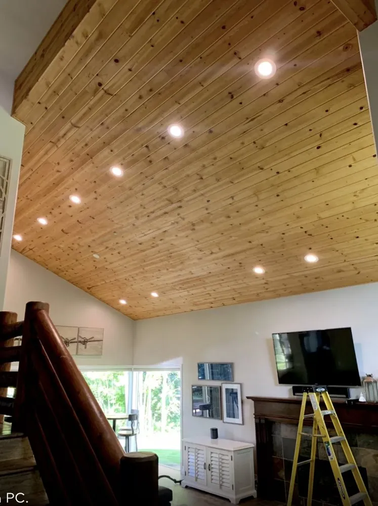 Professional electrician providing outlet and switch repair in , 