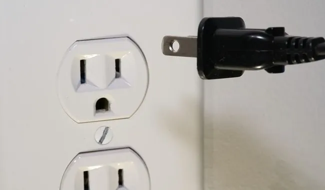 Emergency electrician providing electrical repair in Township, MI - MLG Electric