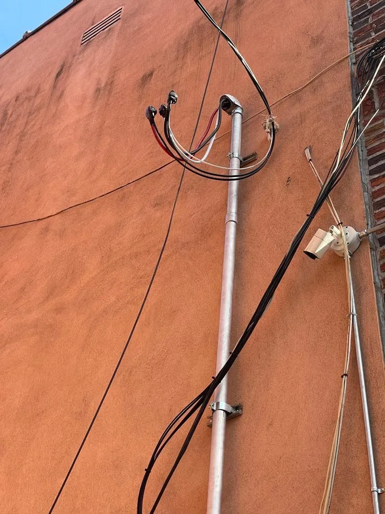 Slide of MM Construction and Electric