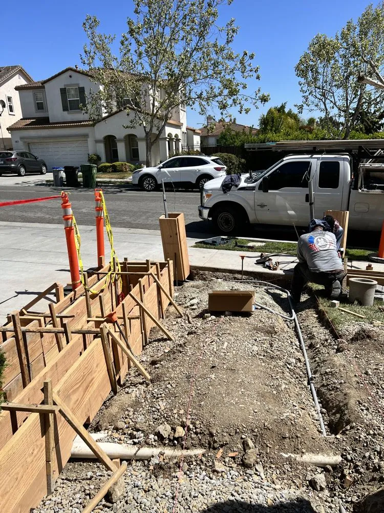 Slide of M&M Electric