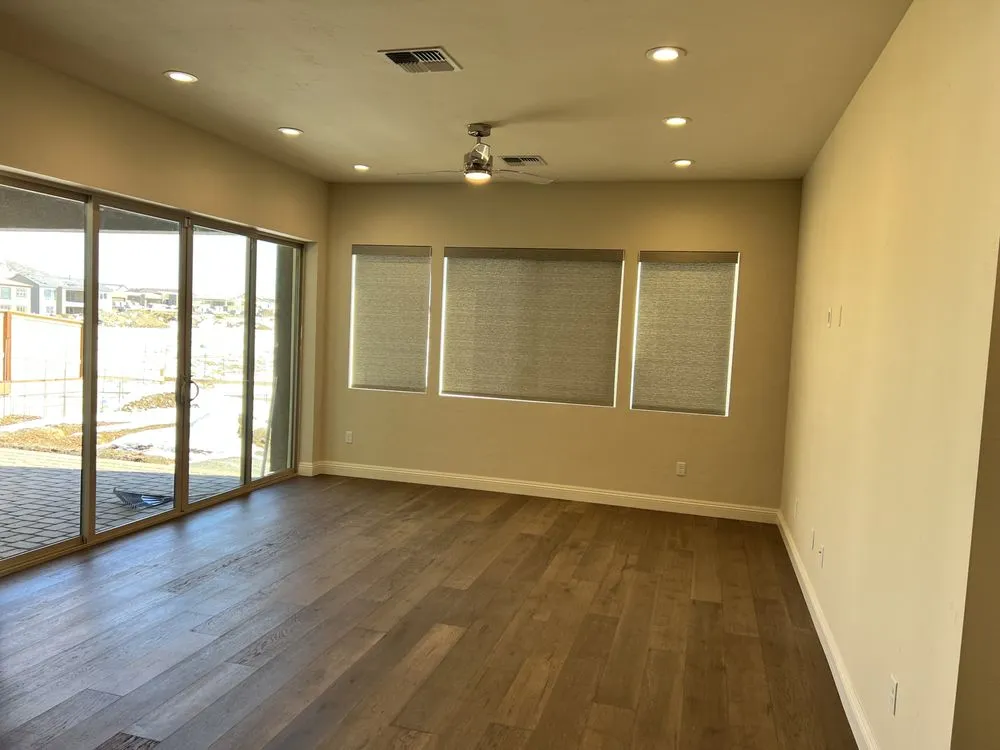 Slide of M&M Electric