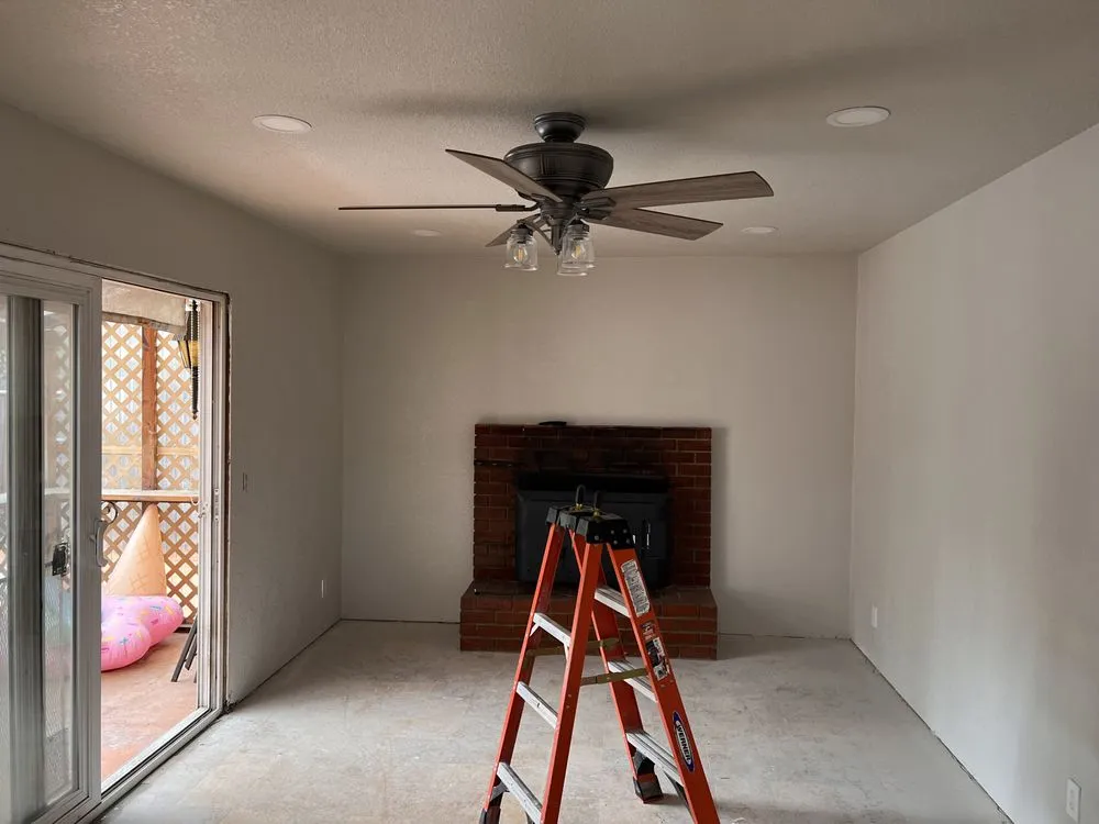 Slide of M&M Electric