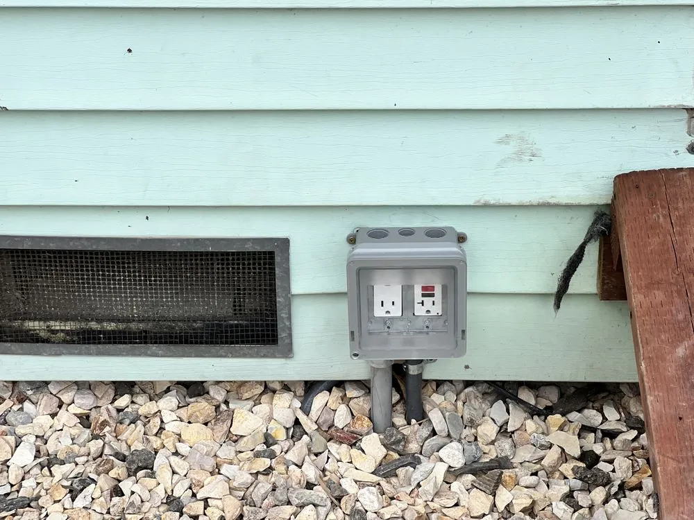 Slide of M&M Electric