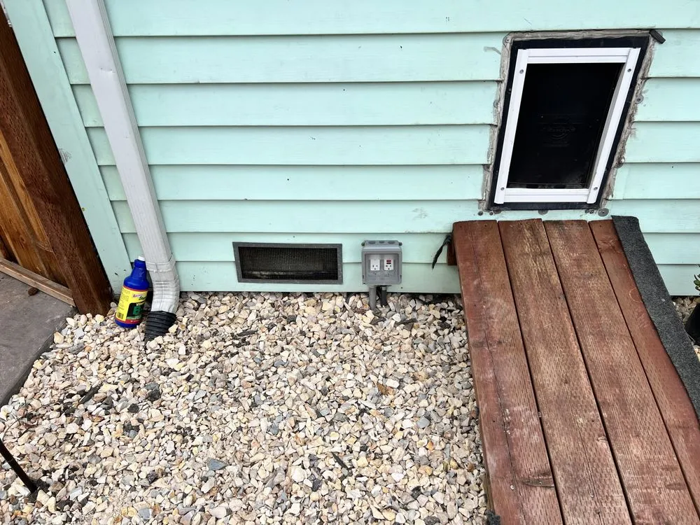 Slide of M&M Electric