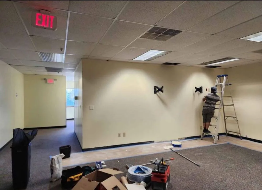 Slide of M&M Electric Services