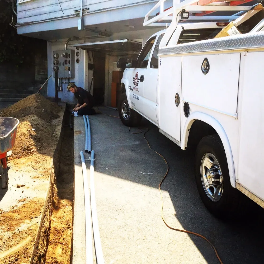 Professional outlet and switch repair service in La Crescenta-Montrose, CA - MMR Electric