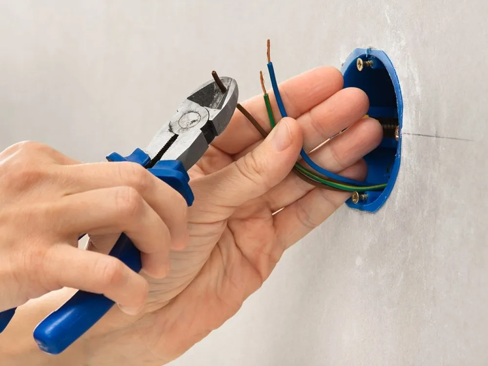 Slide of MMS Electric