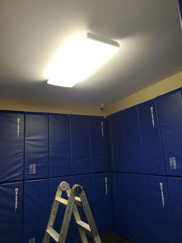 Slide of MNR Electrical Services