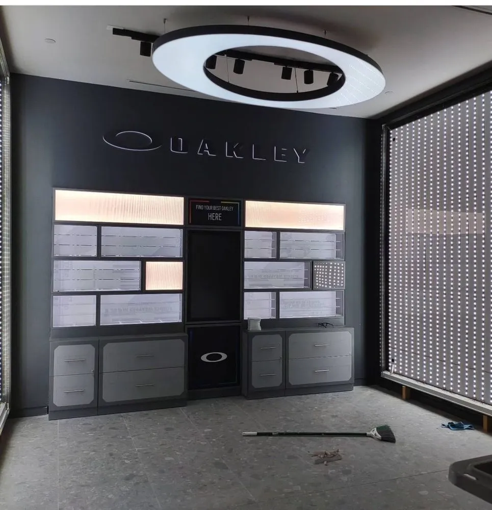 Slide of Mo Power & Electrical Connections