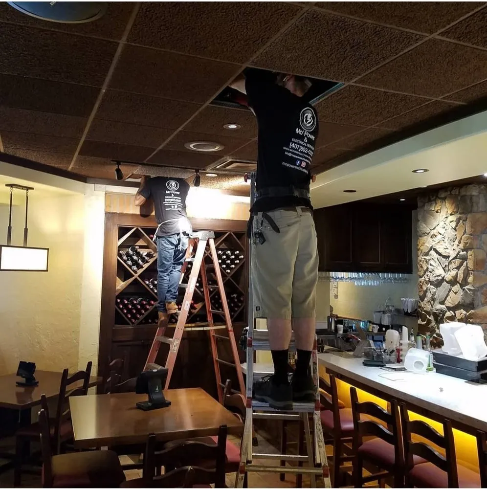 Slide of Mo Power & Electrical Connections